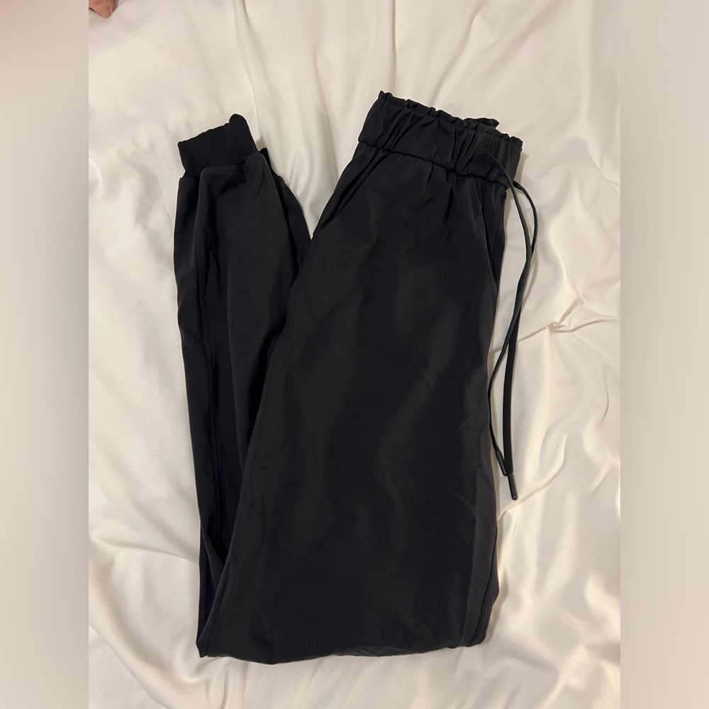 Lululemon draw string joggers